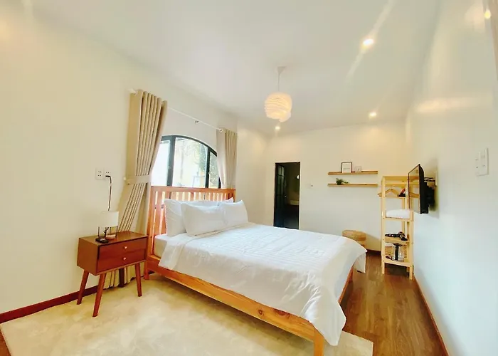 Dalat Home